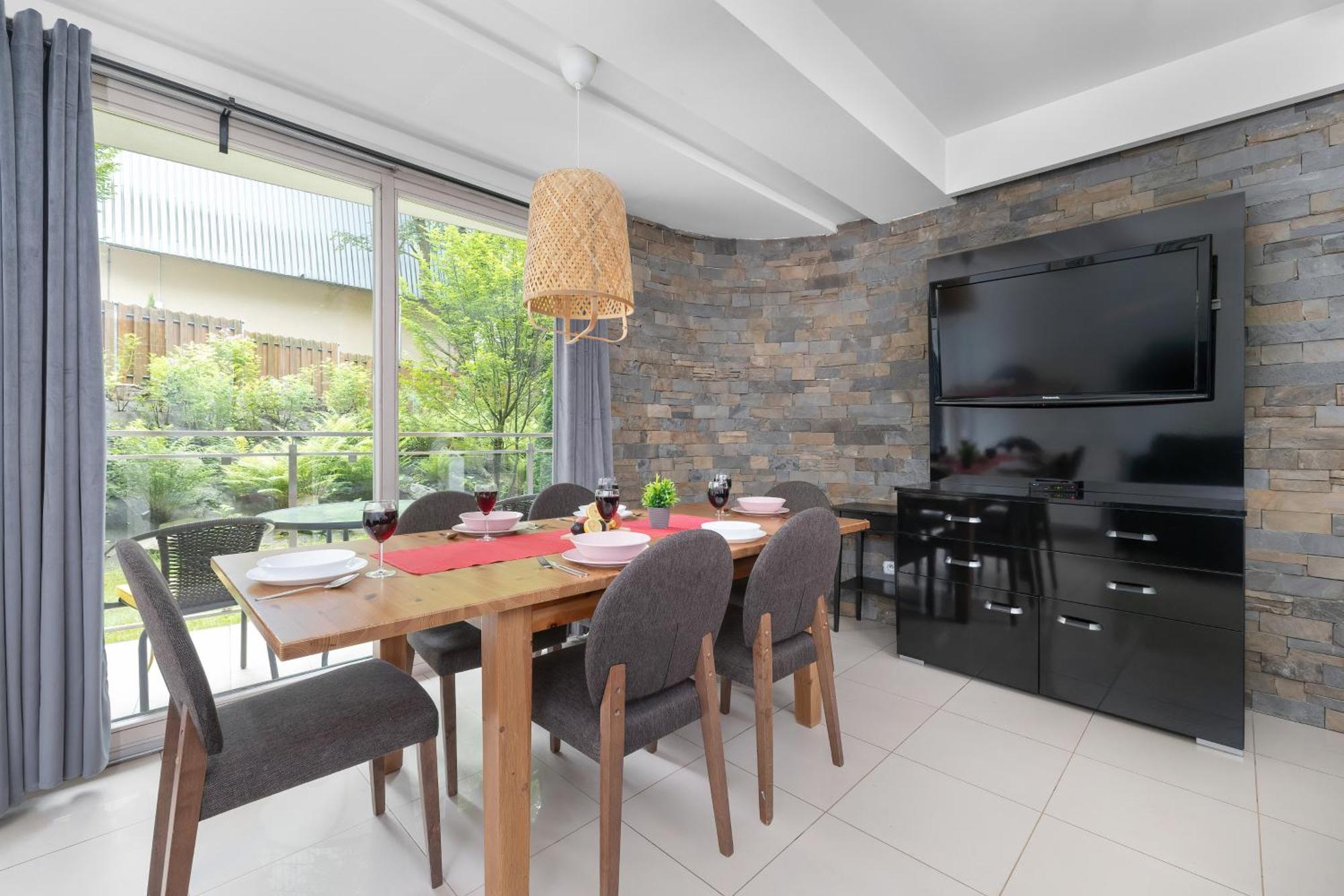 Przestronne Apartamenty W Zakopanem Z Trzema Sypialniami I Parkingiem By Noclegi Renters エクステリア 写真