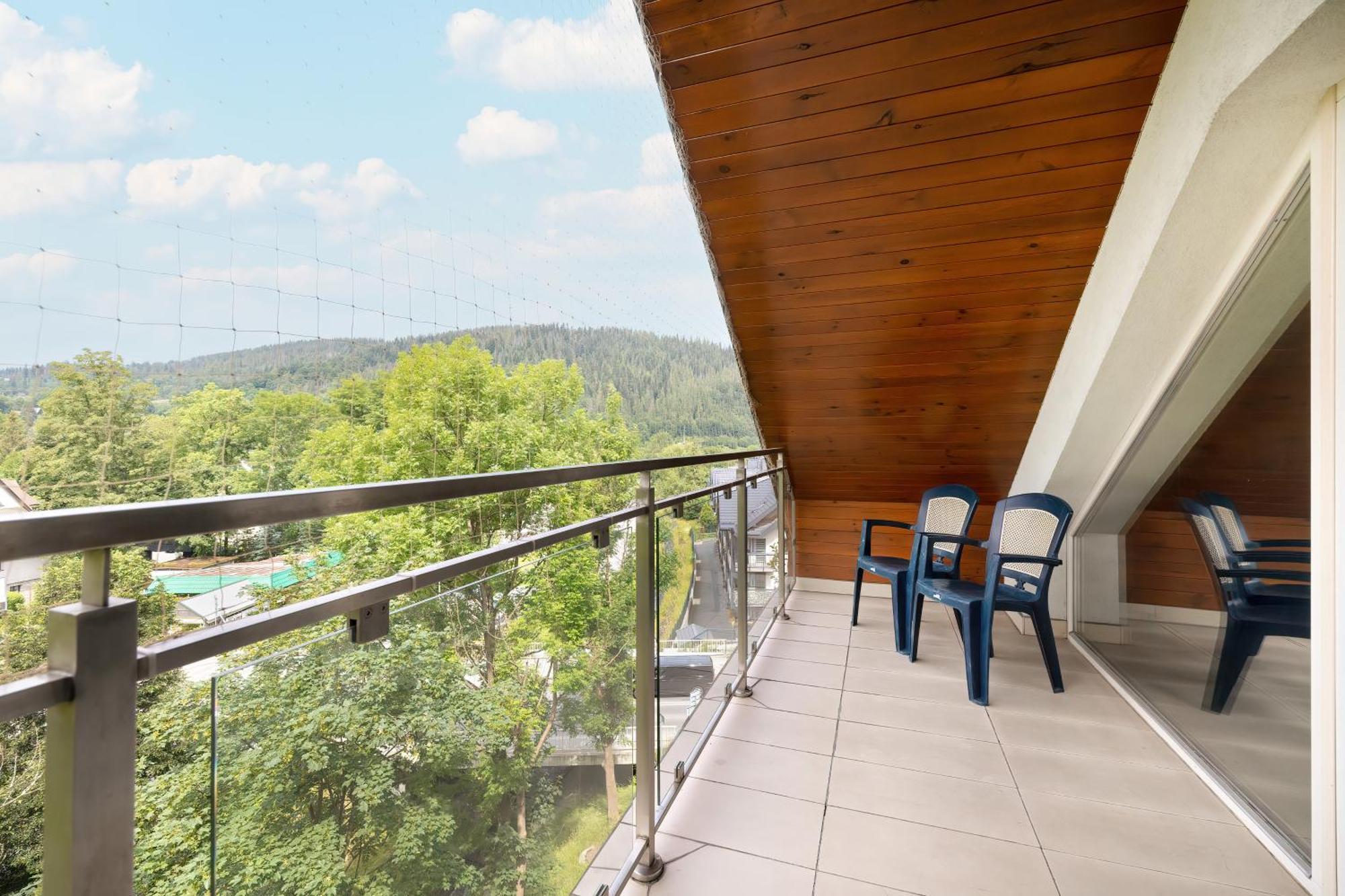 Przestronne Apartamenty W Zakopanem Z Trzema Sypialniami I Parkingiem By Noclegi Renters エクステリア 写真