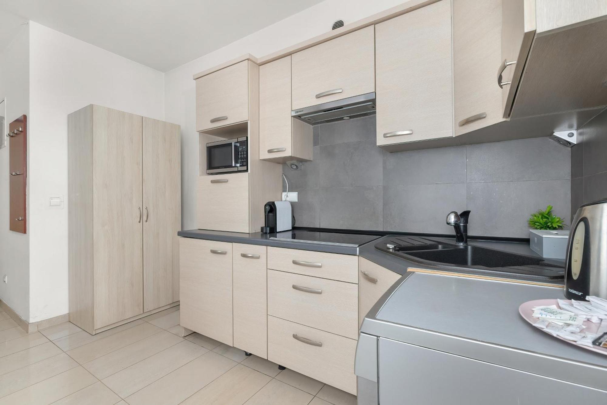 Przestronne Apartamenty W Zakopanem Z Trzema Sypialniami I Parkingiem By Noclegi Renters エクステリア 写真