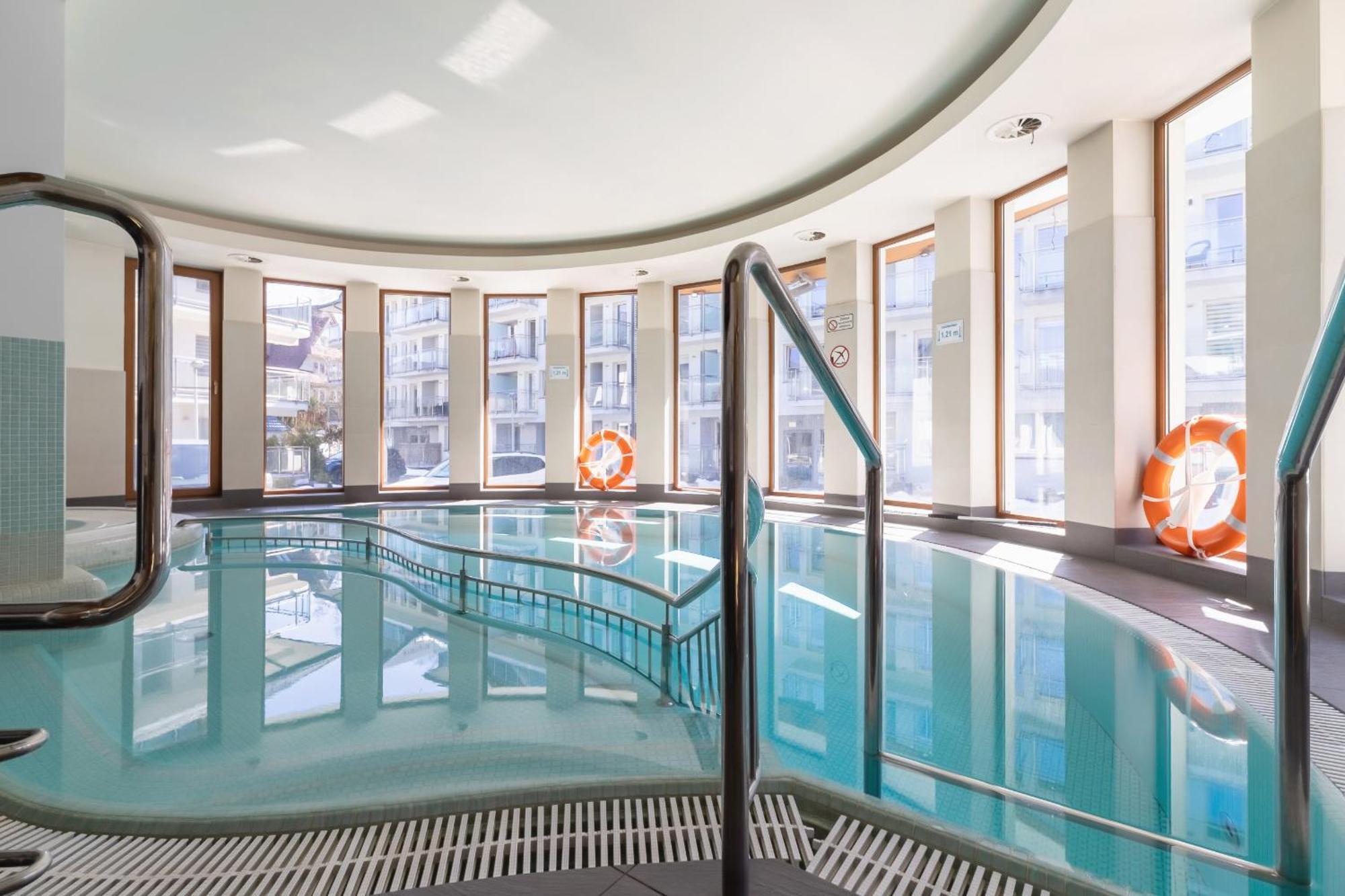 Przestronne Apartamenty W Zakopanem Z Trzema Sypialniami I Parkingiem By Noclegi Renters エクステリア 写真