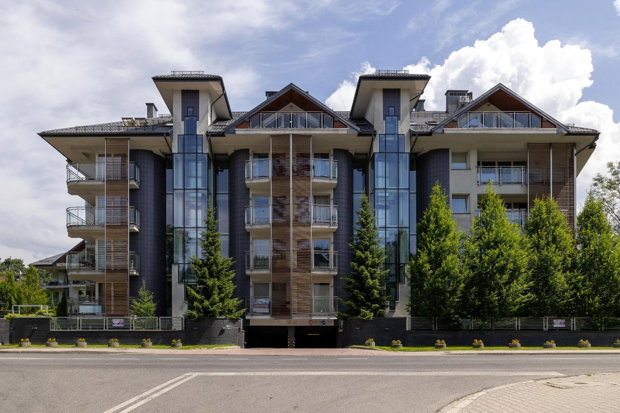 Przestronne Apartamenty W Zakopanem Z Trzema Sypialniami I Parkingiem By Noclegi Renters エクステリア 写真