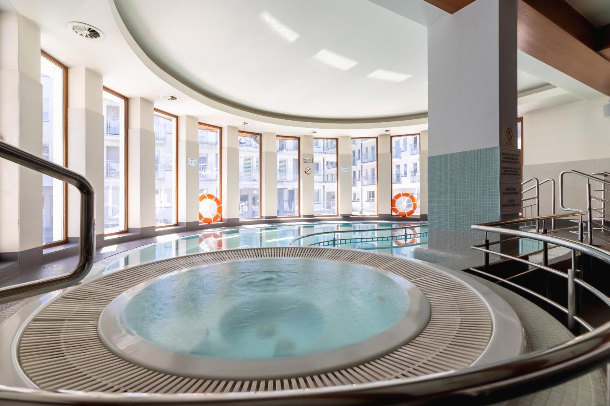 Przestronne Apartamenty W Zakopanem Z Trzema Sypialniami I Parkingiem By Noclegi Renters エクステリア 写真